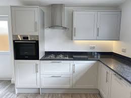When the premium natural materials like we, at mkw surfaces work alongside builders and property developers ensuring all howden clients receive luxurious yet affordable worktops in their kitchens. Unused Howdens Shaker Allendale Dove Grey Kitchen Utility Room Appliances Used Kitchen Hub