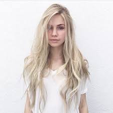 Scarlett Leithold Hair Szukaj W Google Long Hair Styles Light Blonde Hair Winter Blonde Hair