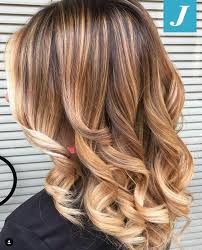 Schiarire una tinta castano scuro o nera con il degradé. 31 Idee Su Degrade Biondi Caldi Biondo Schiarire I Capelli Capelli Sani