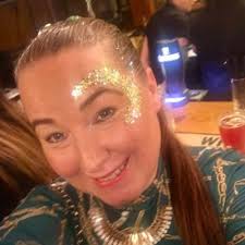 Lois Benton (@LoisBtn)