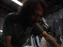 Malachi Farrell à l'oeuvre