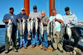We anchor fish for sturgeon with our bait resting on the river bottom where the fish are feeding. Astoria Oregon Fishing Guides Sts Guide Service