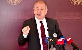 İyi̇ parti i̇stanbul milletvekili ümit özdağ, tbmm'de basın toplantısı düzenledi. Umit Ozdag Parti Kuruyor