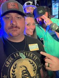 Dawg Nation Hockey Foundation honors Shawn Leonard