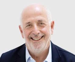 Why is Starmer called The Rt Hon Sir Keir Starmer KCB KC MP? He and his  cronies have absolutely NO HONOR. They are ruining this country and trying  to get rid of