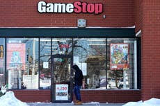 Gamestop stock is still overvalued, based on its future free cash flow. 6ki1rn8a D9aom