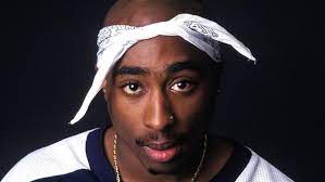 Managed and operated by the shakur estate. Zum 50 Geburtstag Der Hip Hop Ikone Warum 2pac Shakur Ein Wandelnder Widerspruch War Zundfunk Bayern 2 Radio Br De