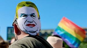 Tupu, Hupu ja Lupu jalokivivarkaina Kotimaiset nuorisoidolit tekivät  seikkailuelokuvan