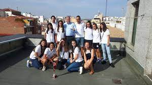 Somos una fundación educativa con 18 colegios concertados en españa, que busca la formación integral cristiana de nuestros alumnos a partir del carisma franciscano que maría ana mogas transmitió a sus hijas, las franciscanas misioneras de la madre del divino pastor. Medalla De Oro Para El Divina Pastora Radio Leon Cadena Ser