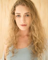 Chloe Rankin's Instagram, Twitter & Facebook