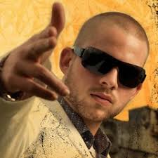 Stream Liam Rowe music