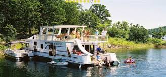 Feb 22, 2021 · nestled among the rolling hills of central missouri, the lake of the ozarks is one of the top fishing and golfing destinations in america's heartland. Welcome To Bull Shoals Lake Houseboat Magazine