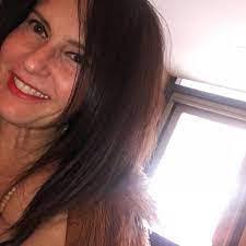 Loretta Tester's Instagram, Twitter & Facebook