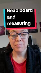 What's a bead board and how to use it 😃 #jewellerymaking  #jewellerymakingforbeginners #jewellerymakingforkids #TSjewellerytutorials  #jewellerybeadboard #measuringjewellery