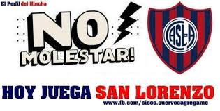 70 estrellas, 0 descensos, dice la imagen con el escudo del xeneize y lo musicalizó con suben y bajan. Pin De Jacky Cuerva En San Lorenzo Club San Lorenzo De Almagro Club Santos Futbol