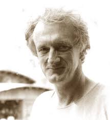 Ian Currie's Instagram, Twitter & Facebook