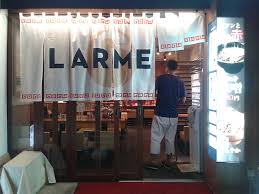 Japanese ramen has gone from humble chinese immigrant food to international phenomenon, with top chefs now making artisan bowls with. Trendy Japanese Ramen Noodles