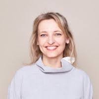 Elise Hickey's Instagram, Twitter & Facebook