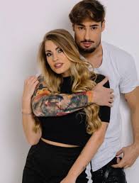 Sei le pupe e sei i secchioni. La Pupa E Il Secchione Chi E Gianluca Cognome Uomini E Donne Instagram Donnapop