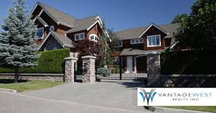 Kelowna vacation rentals including lakefront homes, vacation homes with pools, condos and resort accommodations. Kelowna South Real Estate Kelowna South Homes For Sale