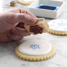 The Ultimate Christmas Cookies Baking Guide Royal Icing Cookies Recipe Cookie Decorating Cookies Recipes Christmas