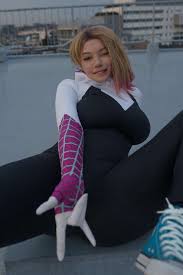 Alina Becker - Gwen Stacy - Spider-man cosplay desnudo asiático 55 fotos.  Imágenes filtradas de Onlyfans, Patreon, Fansly - 91593