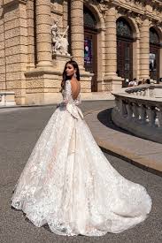 Robe de princesse femme mariage. Robe De Mariee Princesse Oksana Mukha Paris