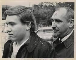 1968 Press Photo Steven Trimm and Father Leave Federal Building, Albany