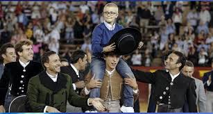 LOS CHOUSA, EMPRENDEDORES