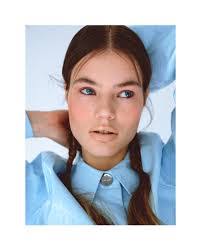 Lisa Sato's Instagram, Twitter & Facebook