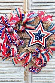 Aug 12, 2020 · red pennant banner for a more subtle way to decorate for labor day, this pennant banner is the perfect touch. 24 Inspirational Ideas For Labor Day Decorations