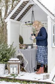 Garten Im Winter Oder Mein Januargarten Pomponetti In 2020 Gartenlaube Garten Gartendekoration