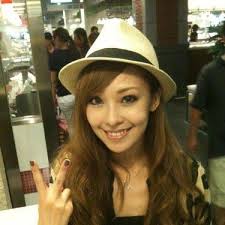 Read reviews from world's largest community for readers. è¯ˆæ¬ºå–è´¢ç½ªæˆç«‹ å°æ¹¾å¥³æ˜Ÿä¸å°èŠ¹å–å‡åŒ… è¢«å®£åˆ¤å…¥ç‹±