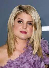 Pin On Short Hairstyles For Fat Women