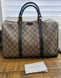 100 Authentic Gucci Joy Boston Bag Color Brown It Has Been Used Quite A Bit Just To Work From The Pics You Ll See Where The Boston Bag Beautiful Bags Bags