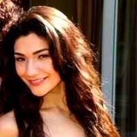 Susie Wakefield's Instagram, Twitter & Facebook