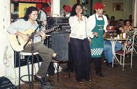 Amarantos was born in the favela district of jurunas in belém, in the state of pará, brazil. O Passado Sem Brilho De Gaby Amarantos Confira Fotos Da Cantora Antes Do Glamour Famosos Extra Online