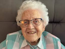 Nina Lewis celebrates 100th birthday