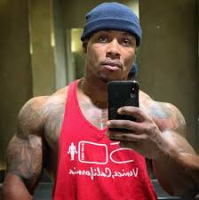 bolo strips his way onto onlyfans (yes, another one) | inside jamari fox