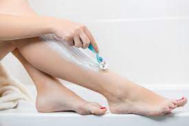 Mit ungefähr dreizehn jahren fangen mädchen heutzutage an, sich die beine zu rasieren. Haare Entfernen Die Besten Methoden Brigitte De