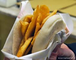 Prezzo 1,70 euro cad ordine minimo 10 buste da 60 gr. Il Panino Con Le Fette Di Savona A Tutta Panissa Fritta