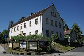 Naturparkhotel haus hubertus in oybin, buchen sie ihren aufenthalt im naturparkhotel haus naturparkhotel haus hubertus. Datei Oybin Strasse Der Jugend 1 Jpg Wikipedia