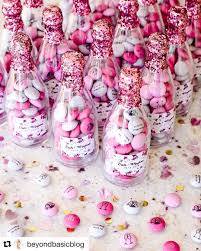 Wussten Sie Schon My M M S Kann Man In Den Farben Der Hochzeit Gestalten Und Sogar Mit Ihrem Eigenen Text Oder Gastgeschenke Hochzeit Hochzeit Verlobung Deko