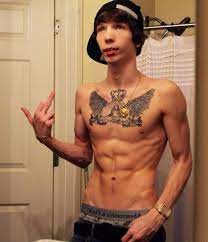 OMG, he's naked: Vine star and rapper Bryan Silva - OMG.BLOG