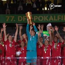 Galibiyetle, bayern onların 13th tamamlayan çift yerli (daha sonra ikinci bir kıta tamamladıktan tiz ) ve karşı evinde. Bt Sport Bayern Munich Win The 2020 Dfb Pokal Final Facebook
