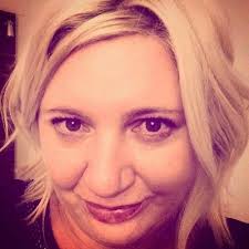 Amy Martin (@EntertainingAmy)