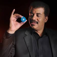 Yaşayan en seksi astrofizikçi seçilmişliği vardır. 10 Gifs That Prove Degrasse Tyson Rules Cosmos