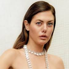 Sara Battaglia: la diseñadora de las mujeres extraordinarias