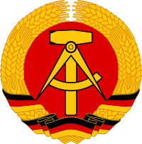 Las fotos de los restos de alemania oriental a 30 años de su final. Emblema De La Republica Democratica Alemana Wikipedia La Enciclopedia Libre