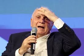 Bayern chief Uli Hoeneß pushing for several player sales